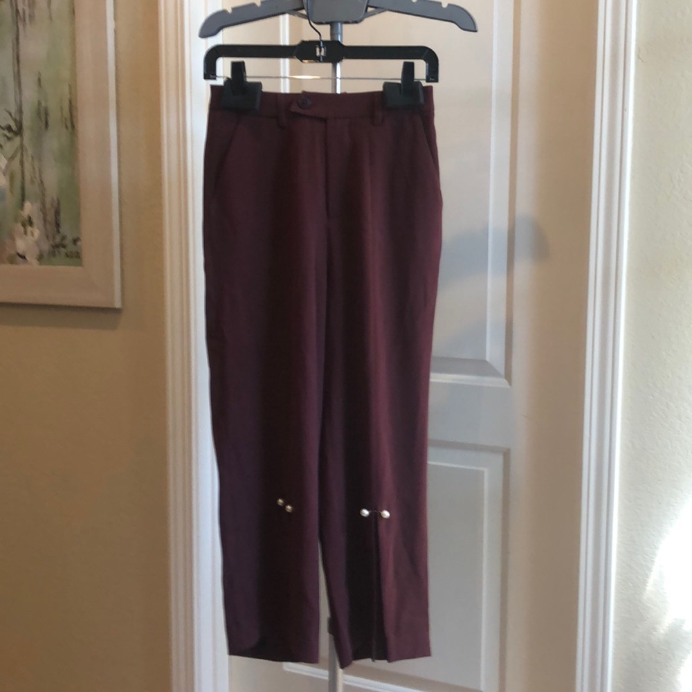 Cognac pants with pearls